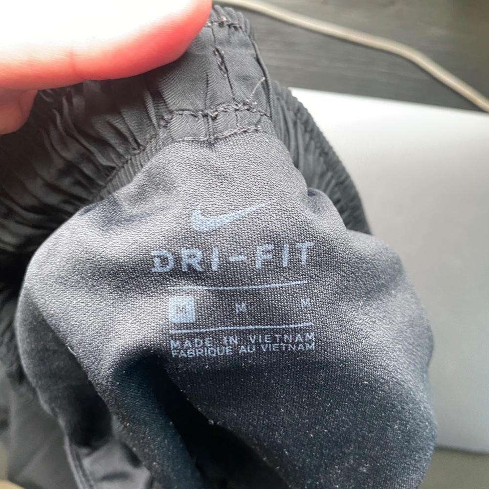 Nike Dry fit shorts - Picture 4 of 5